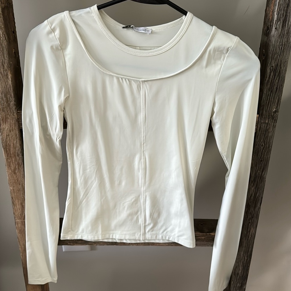 NWT! Popular Zara fitted long sleeve
